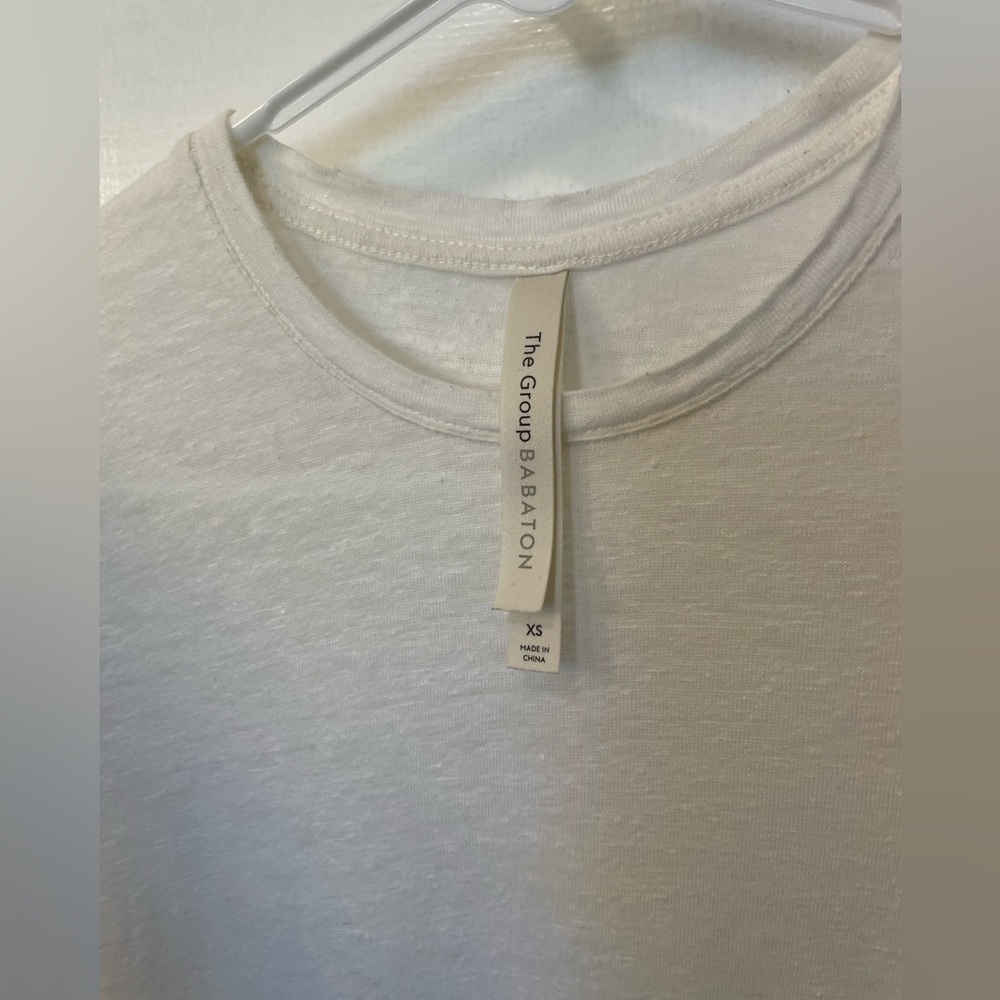 Aritzia The Group by Babaton Lagarde Linen T-Shirt Ivory Short Sleeve - Picture 3 of 7